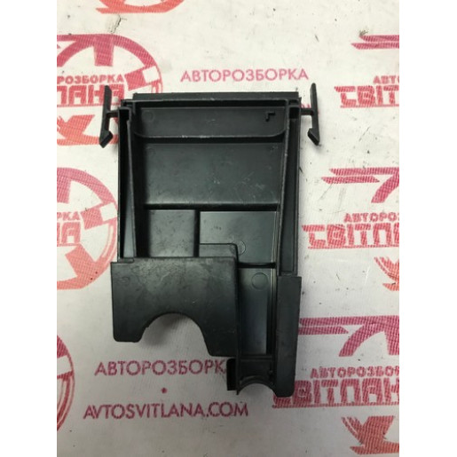 Корпус блоку запобіжників Renault Trafic III 2014-2021 758A68701R